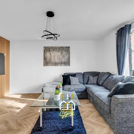 Urban City Stay - Sja Stays - Modern 2 Bed Apartment Aberdeen Room photo